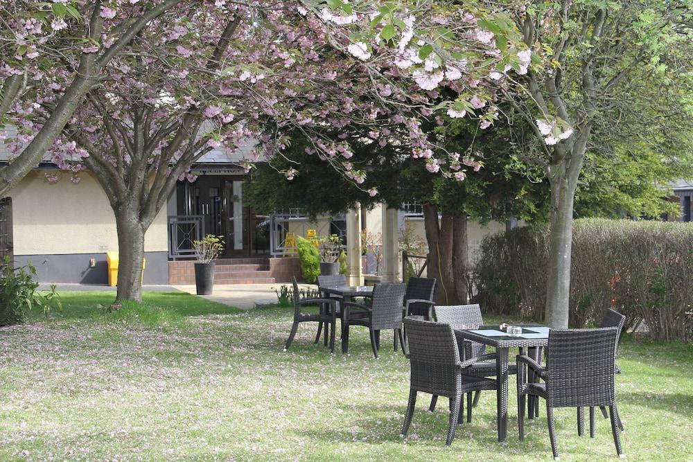 Honest Lawyer Hotel Дарем Екстер'єр фото