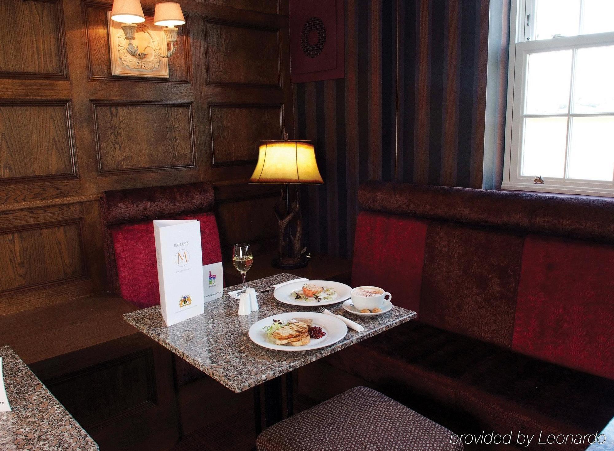 Honest Lawyer Hotel Дарем Ресторан фото