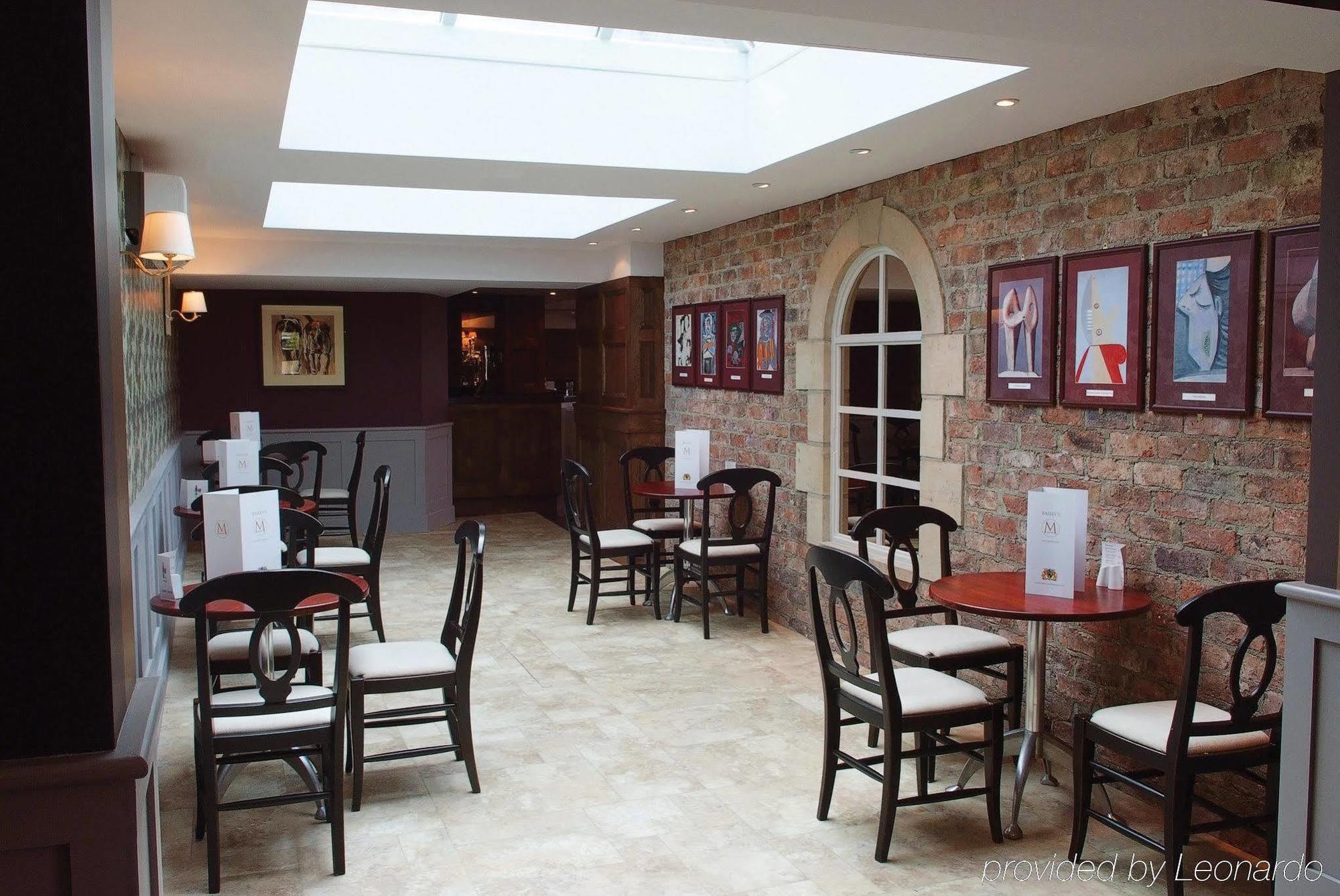 Honest Lawyer Hotel Дарем Ресторан фото