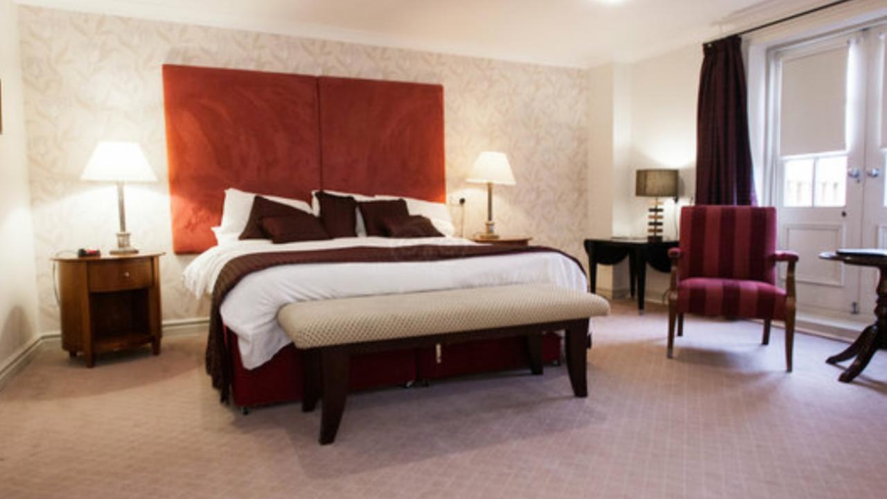 Honest Lawyer Hotel Дарем Екстер'єр фото